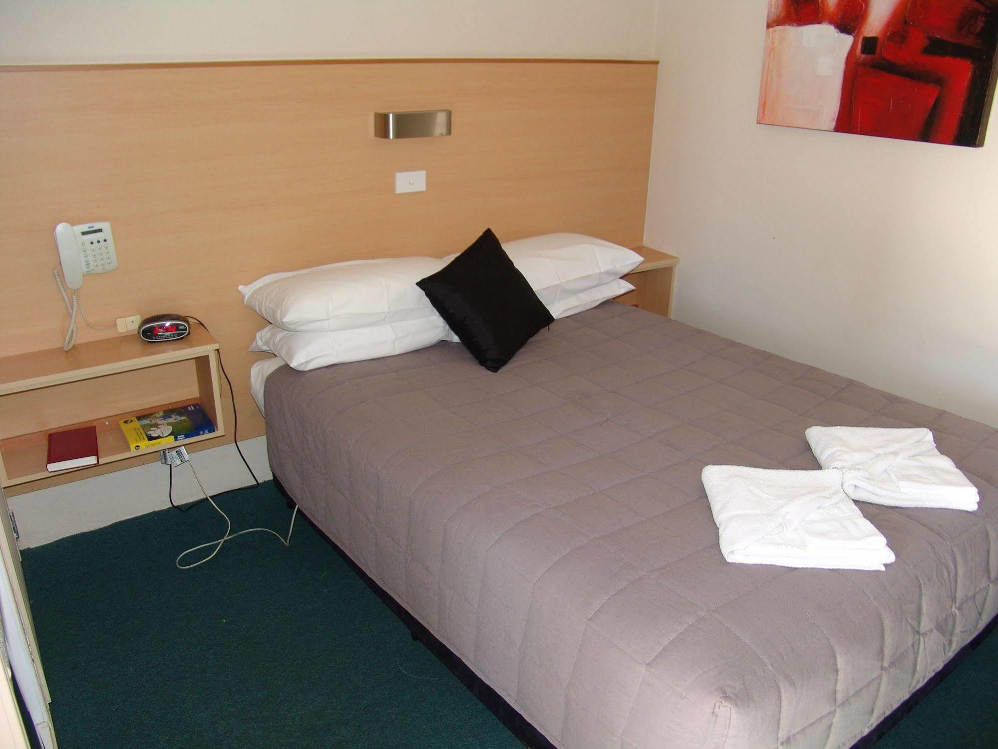 Ben Chifley Motor Inn Bathurst Bagian luar foto